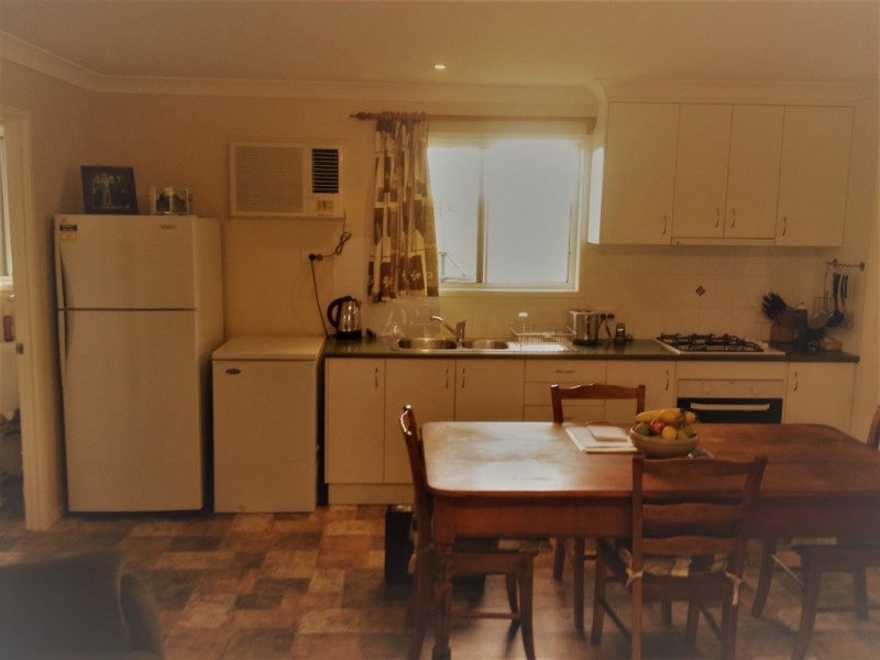 4 Elizabeth Place, Proston QLD 4613