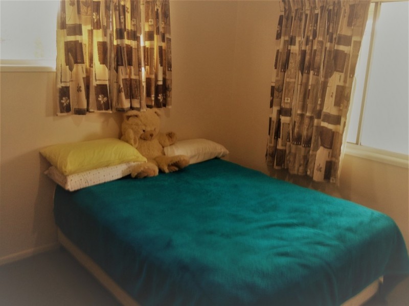 4 Elizabeth Place, Proston QLD 4613