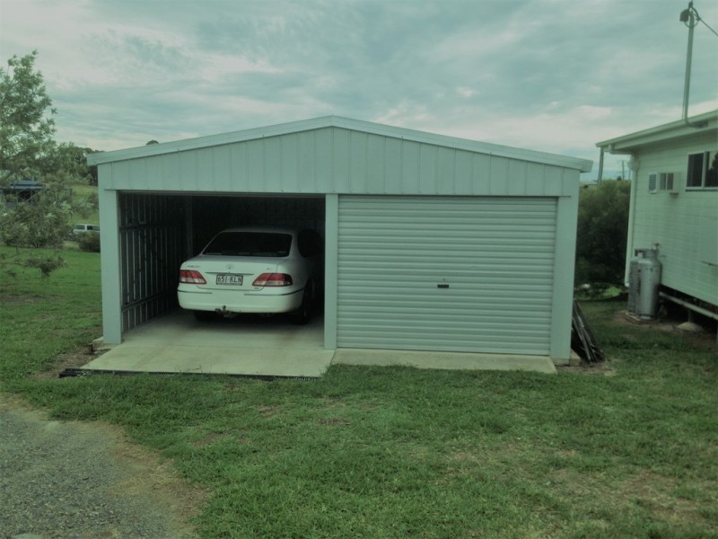 4 Elizabeth Place, Proston QLD 4613