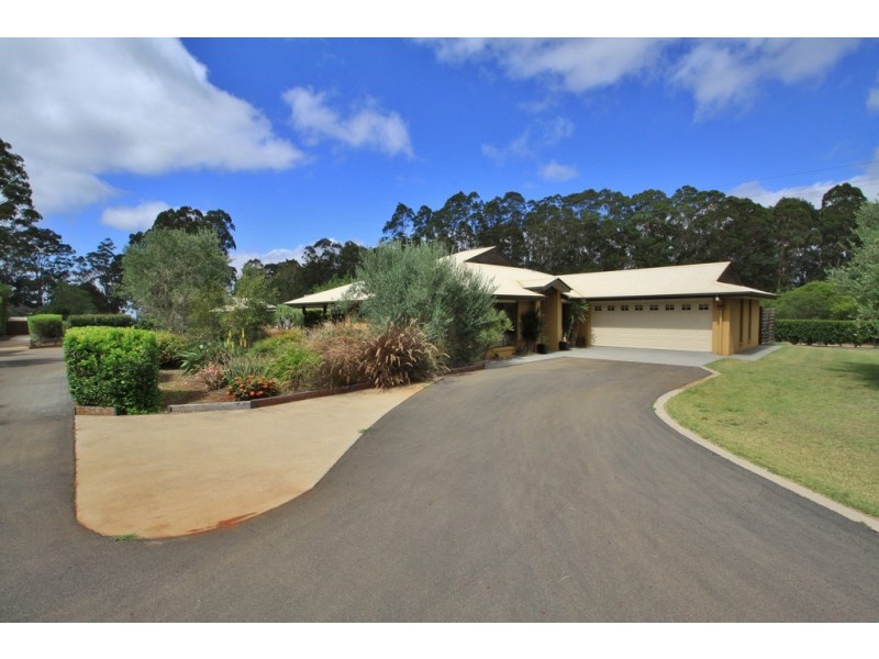 14-16 Premier Drive, Kingaroy QLD 4610