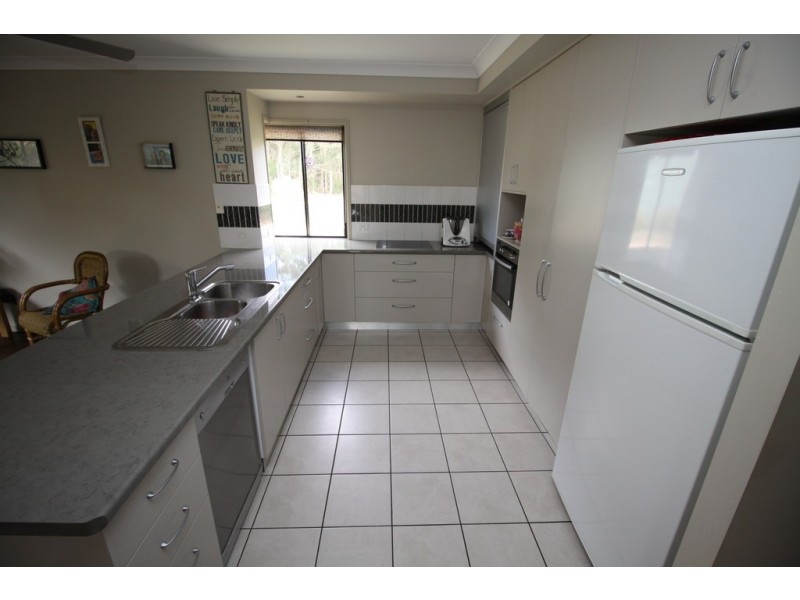 14-16 Premier Drive, Kingaroy QLD 4610