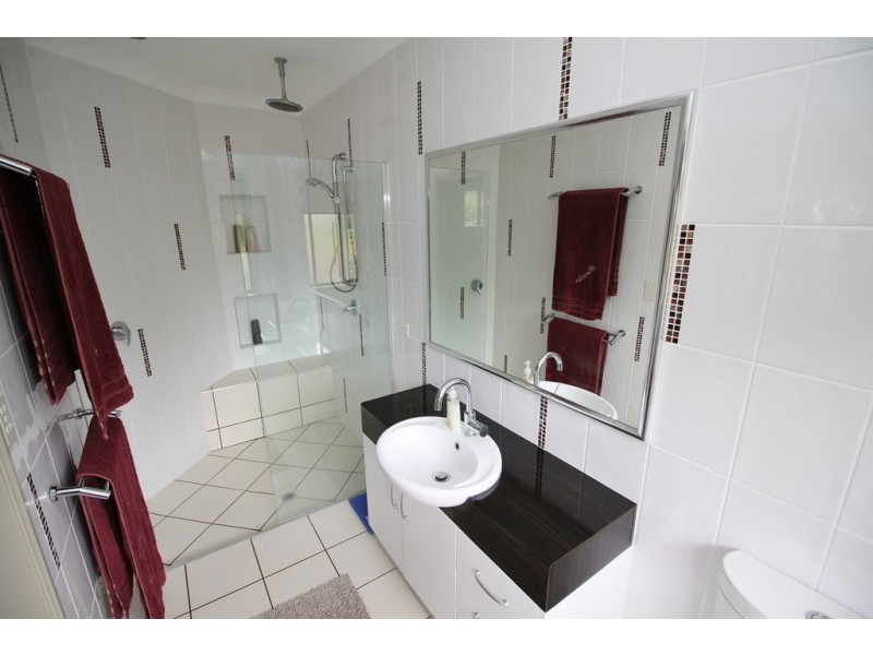 14-16 Premier Drive, Kingaroy QLD 4610