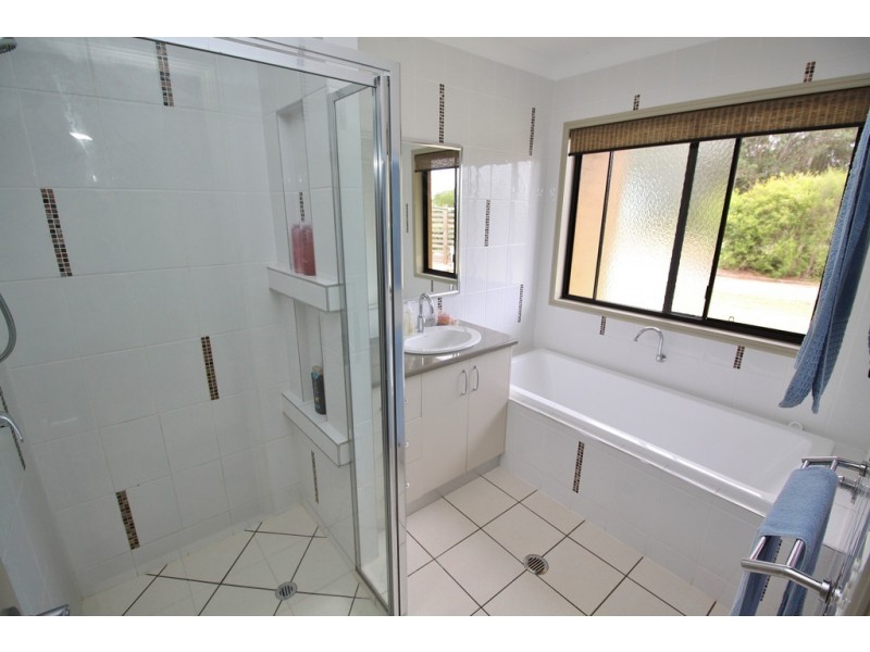 14-16 Premier Drive, Kingaroy QLD 4610