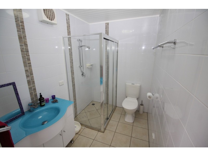 14-16 Premier Drive, Kingaroy QLD 4610