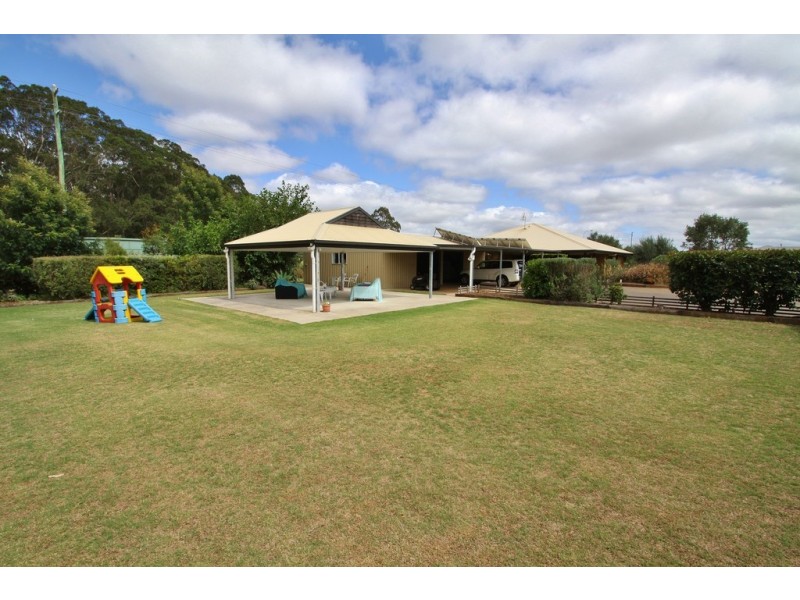 14-16 Premier Drive, Kingaroy QLD 4610