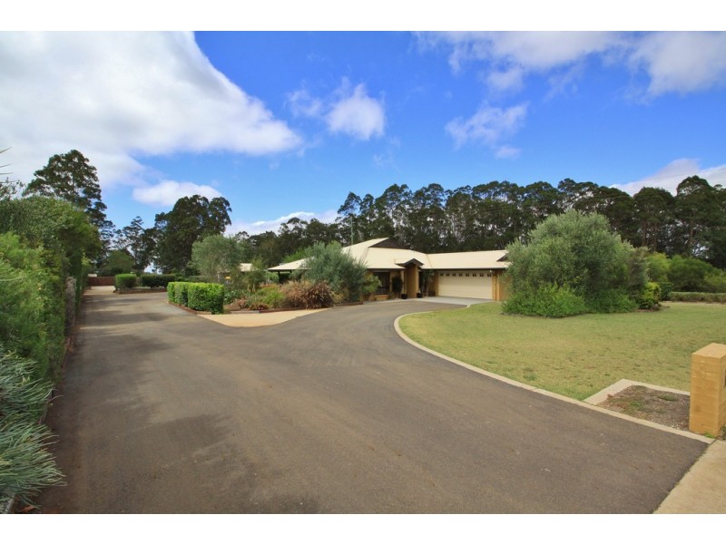 14-16 Premier Drive, Kingaroy QLD 4610