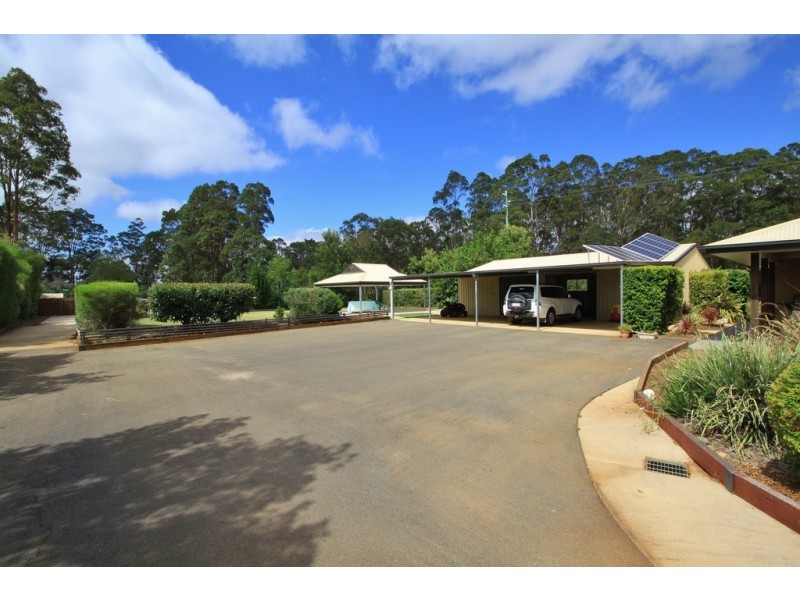 14-16 Premier Drive, Kingaroy QLD 4610