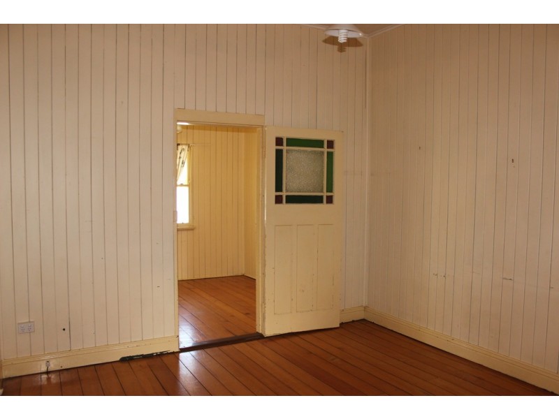 39 Edward Street, Kingaroy QLD 4610