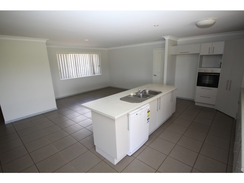 9-11 Premier Drive, Kingaroy QLD 4610