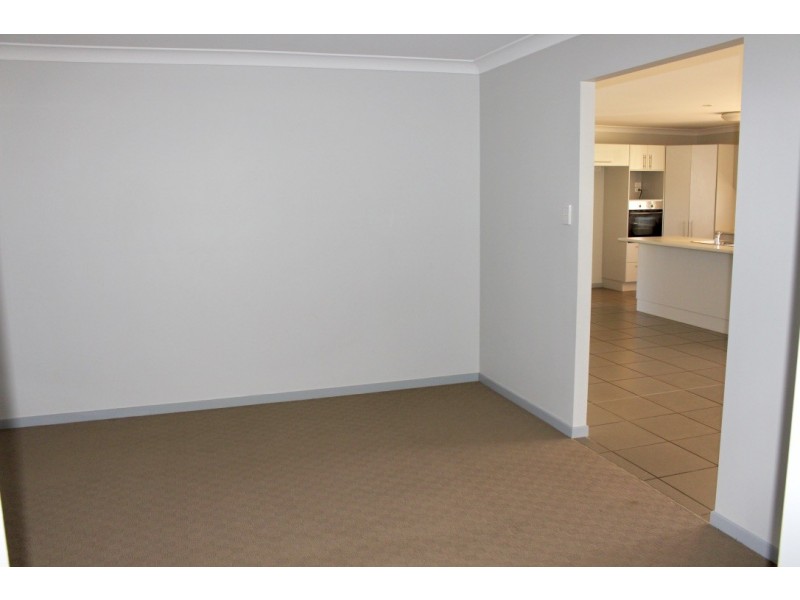 9-11 Premier Drive, Kingaroy QLD 4610