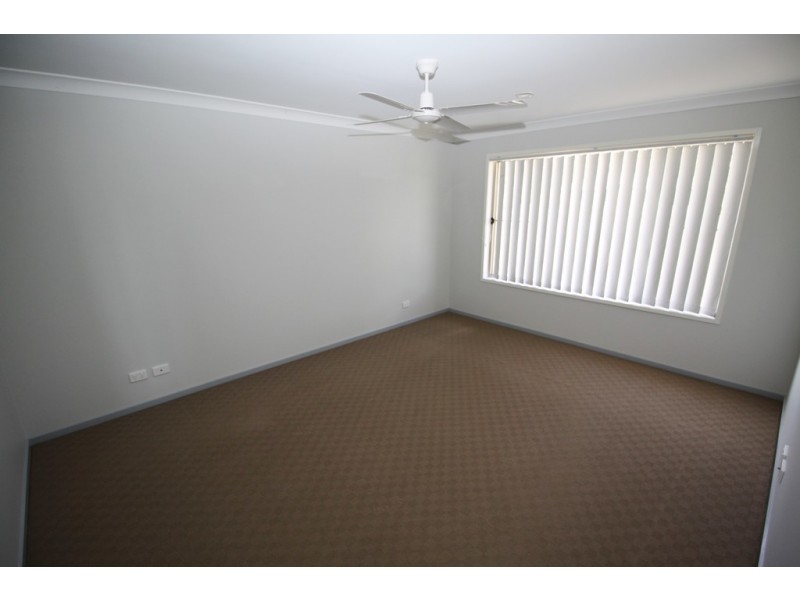 9-11 Premier Drive, Kingaroy QLD 4610