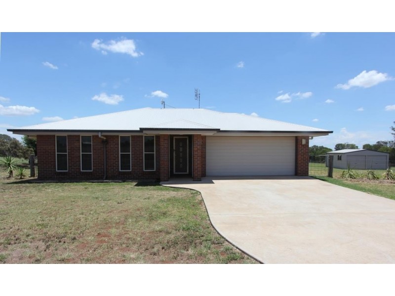 41 to 43 Lorikeet Circuit, Kingaroy QLD 4610