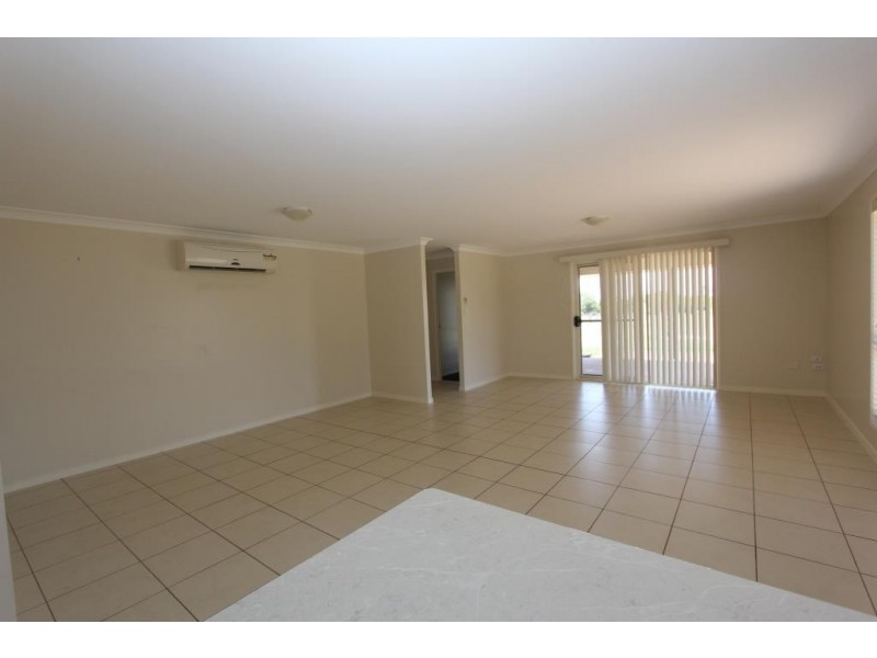 41 to 43 Lorikeet Circuit, Kingaroy QLD 4610