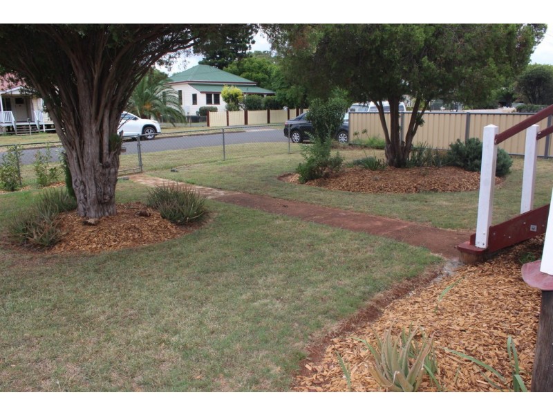 16 Burnett Street, Kingaroy QLD 4610