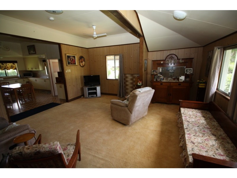11 Collier Street, Kumbia QLD 4610
