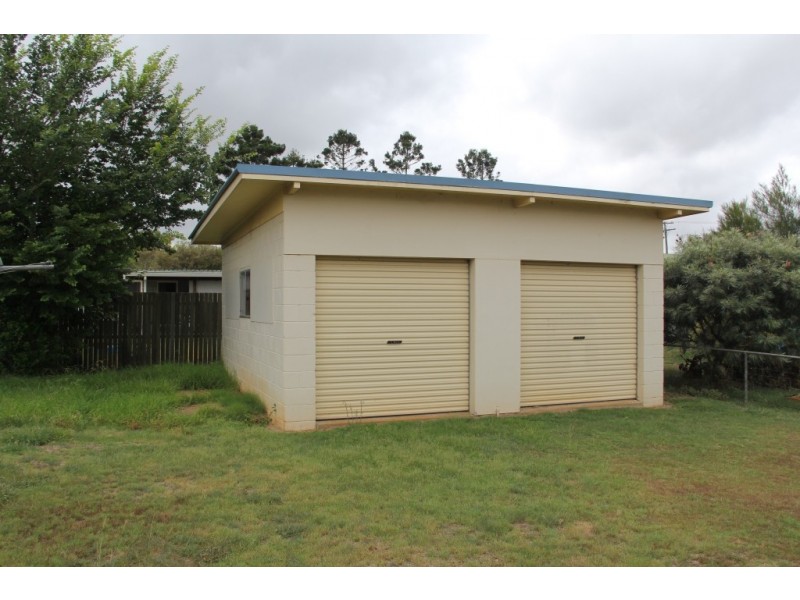 32a Hodge, Kingaroy QLD 4610
