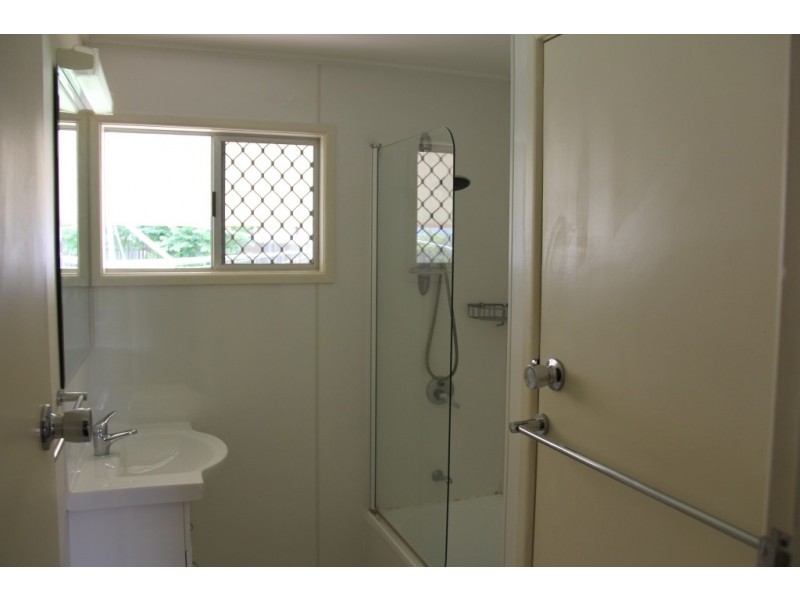 32a Hodge, Kingaroy QLD 4610