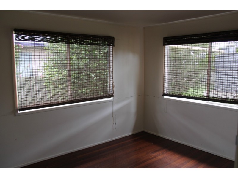 32a Hodge, Kingaroy QLD 4610