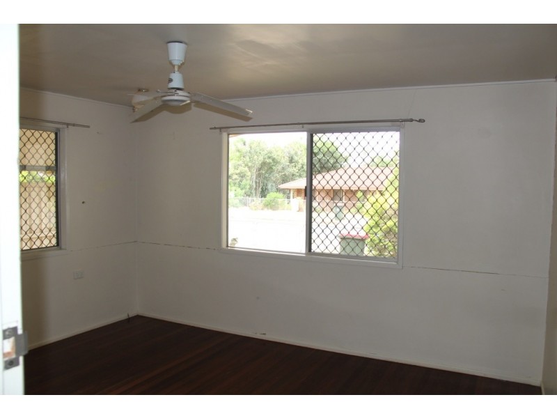 32a Hodge, Kingaroy QLD 4610