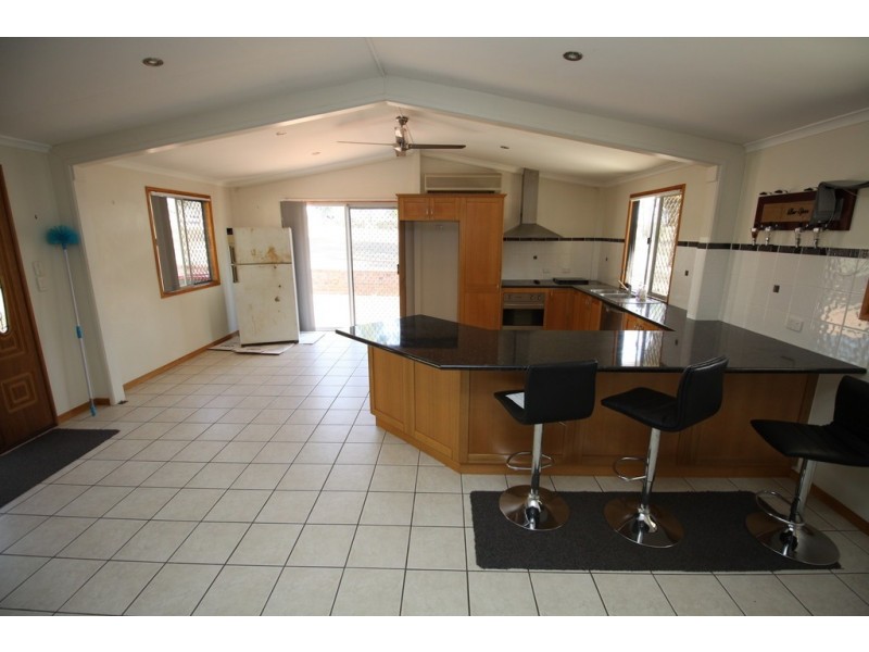 146 Heights Road, Nanango QLD 4615