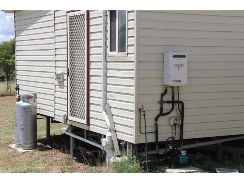 Ellesmere QLD 4610