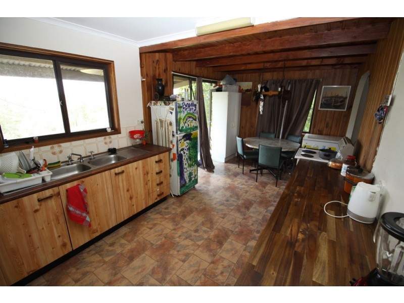 866 Kumbia Rd, Ellesmere QLD 4610