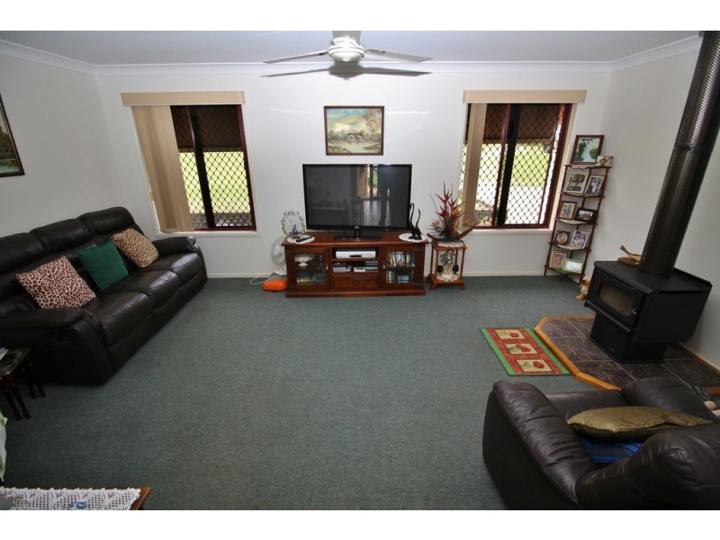 935 ELLESMERE ROAD, Ellesmere QLD 4610