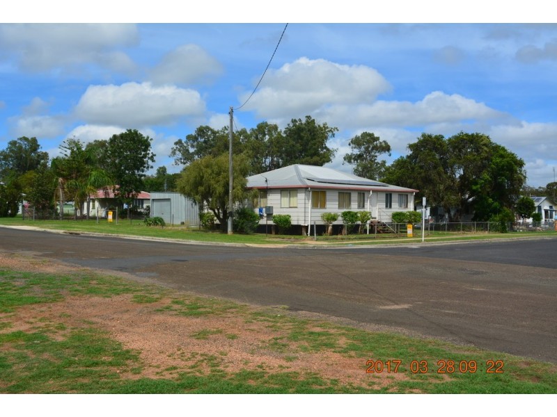 2 Blake Street, Proston QLD 4613