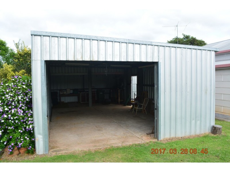 2 Blake Street, Proston QLD 4613