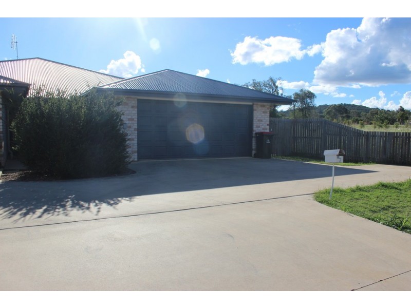 2/38 buckingham street, Kingaroy QLD 4610