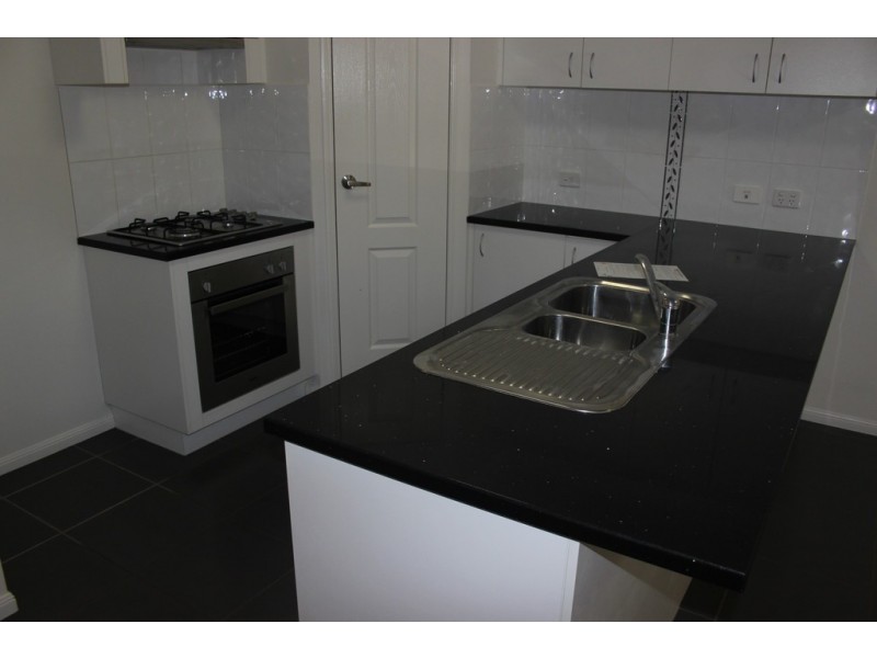 2/38 buckingham street, Kingaroy QLD 4610