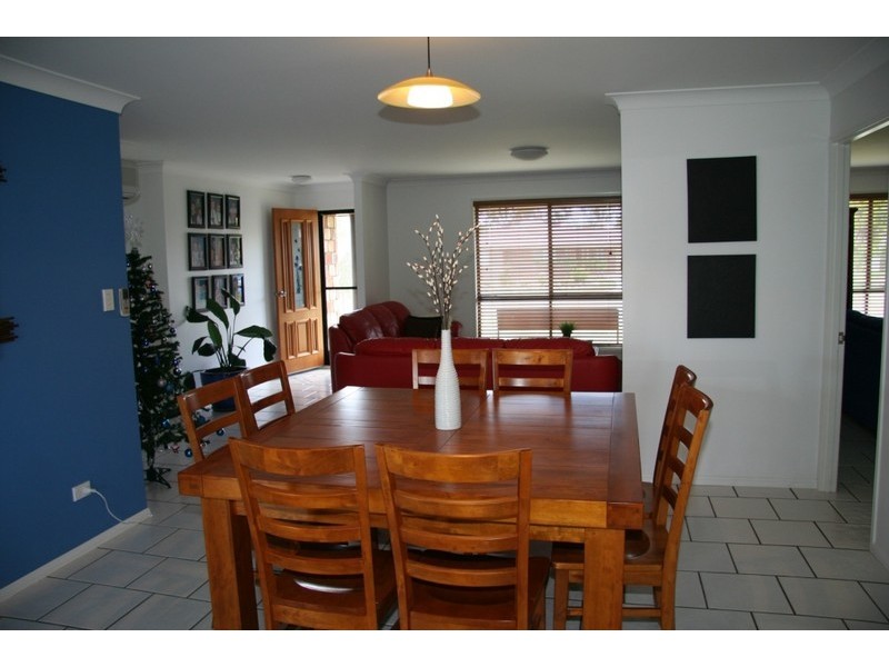 18 Olive Grove, Kingaroy QLD 4610