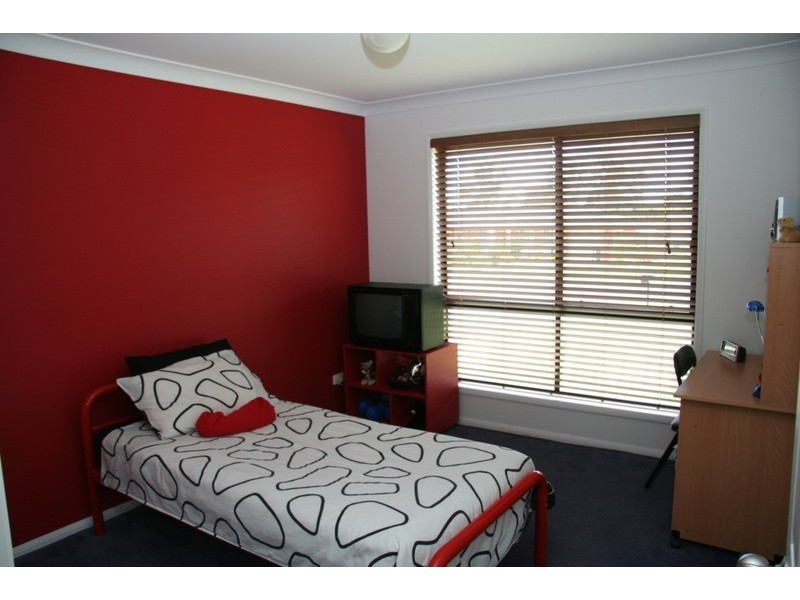 18 Olive Grove, Kingaroy QLD 4610