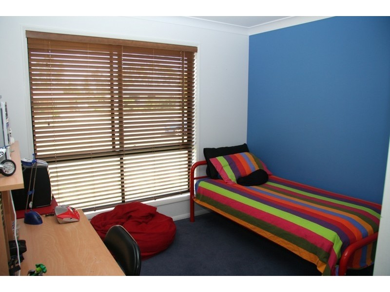 18 Olive Grove, Kingaroy QLD 4610