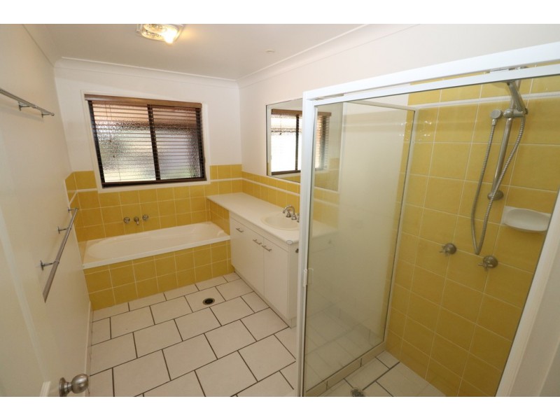 18 Olive Grove, Kingaroy QLD 4610