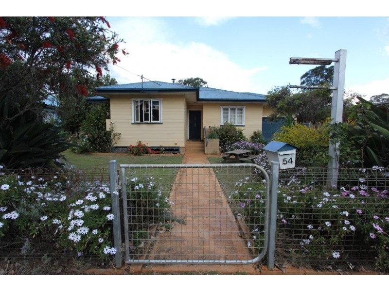 54 Walter Rd, Kingaroy QLD 4610