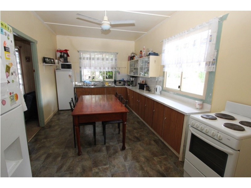 54 Walter Rd, Kingaroy QLD 4610
