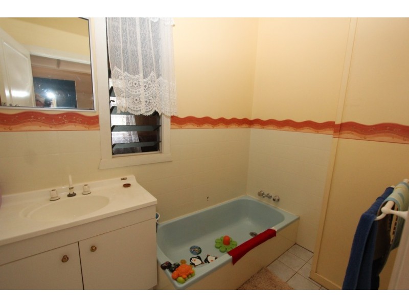 54 Walter Rd, Kingaroy QLD 4610