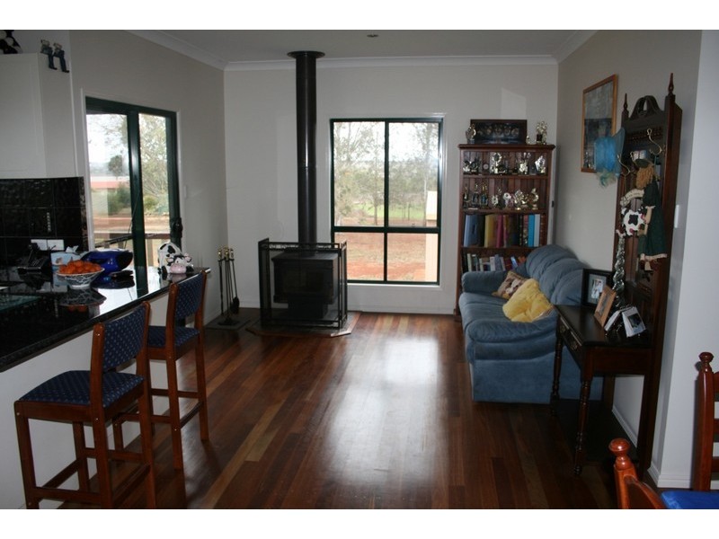 3 Meek Street, Tingoora QLD 4608