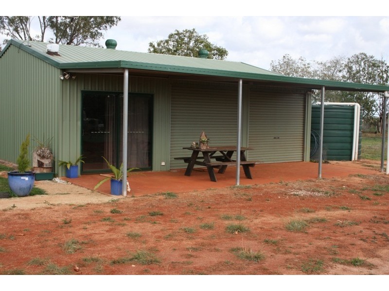 3 Meek Street, Tingoora QLD 4608