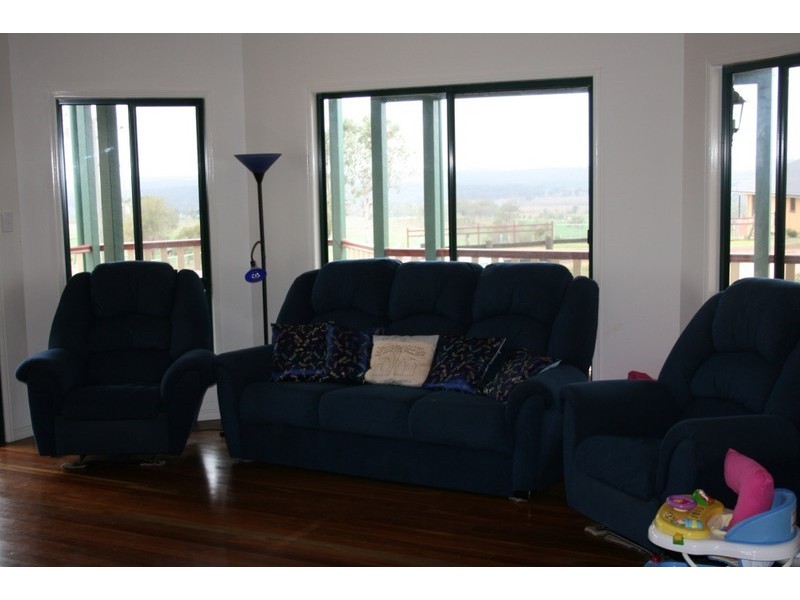 3 Meek Street, Tingoora QLD 4608