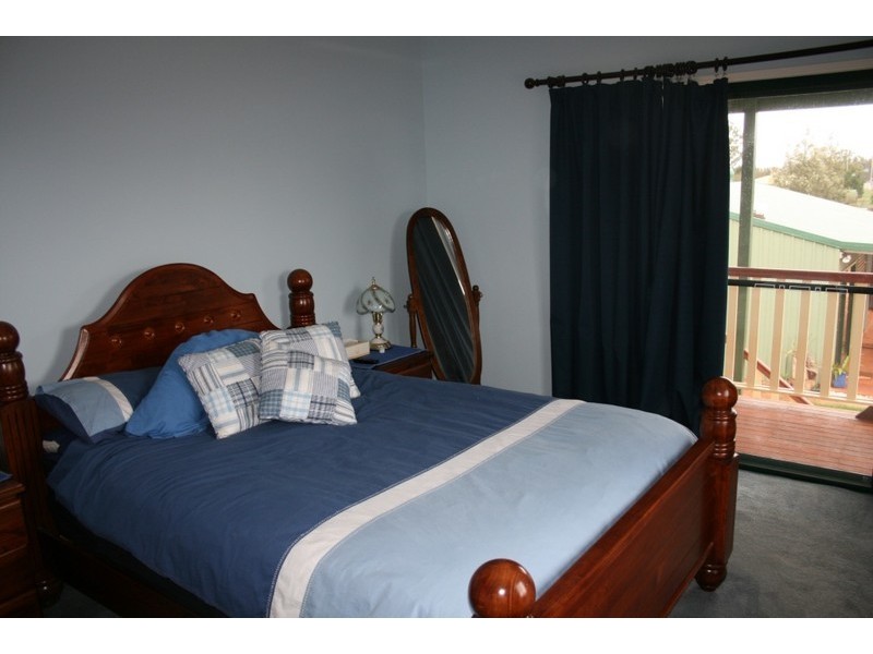 3 Meek Street, Tingoora QLD 4608