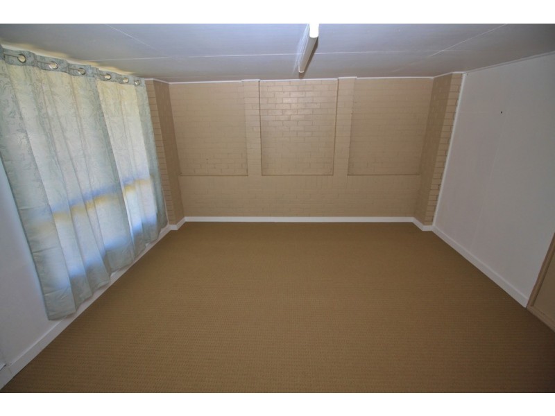 18 Roberta Street, Kingaroy QLD 4610