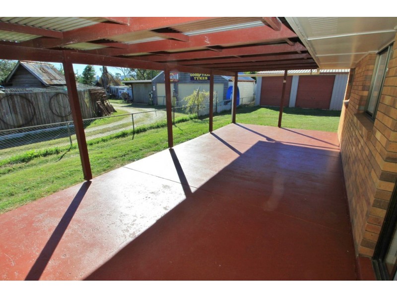 18 Roberta Street, Kingaroy QLD 4610