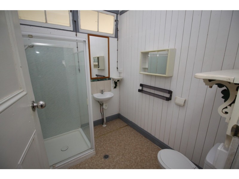 11a BURNETT STREET, Kingaroy QLD 4610