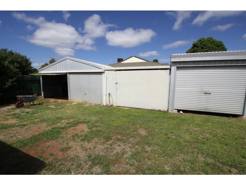 11a BURNETT STREET, Kingaroy QLD 4610