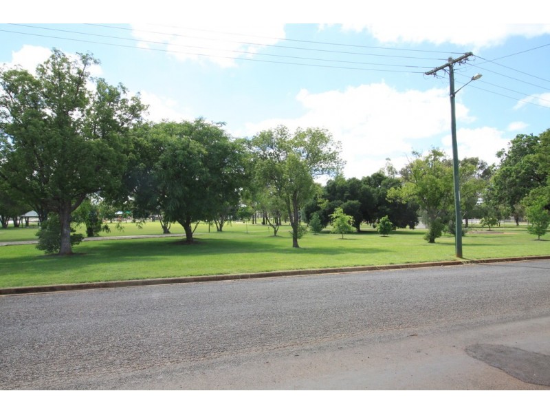 11a BURNETT STREET, Kingaroy QLD 4610