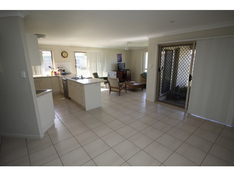 19 Oasis Drive, Kingaroy QLD 4610