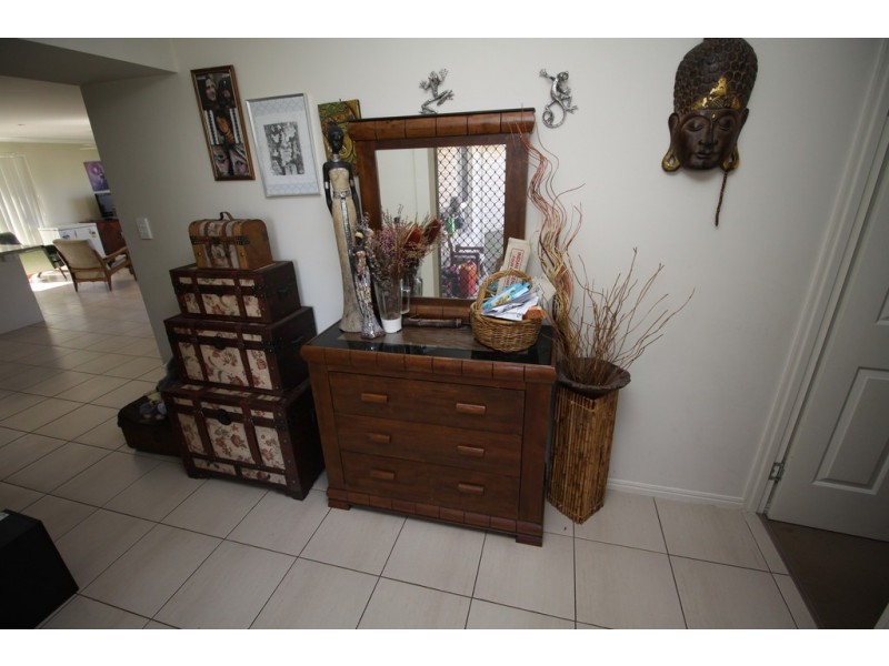 19 Oasis Drive, Kingaroy QLD 4610