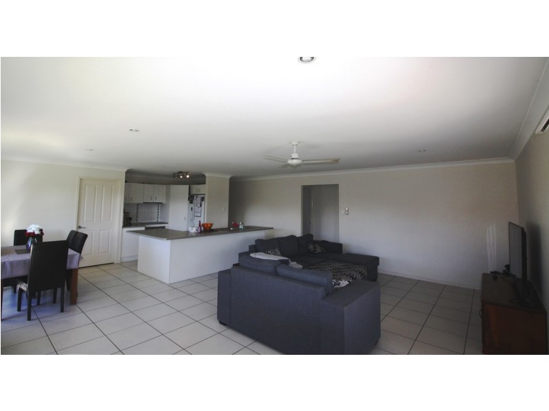 1 Oasis Drive, Kingaroy QLD 4610